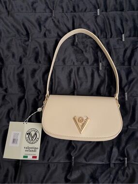 Valentino Orlandi Handbag Shoulderbag. Cream White w Gold Vegan Leather Purse.